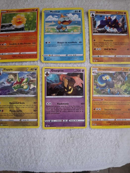 14 Pokémon Cards (1 Special, GOLD)64730149607683122