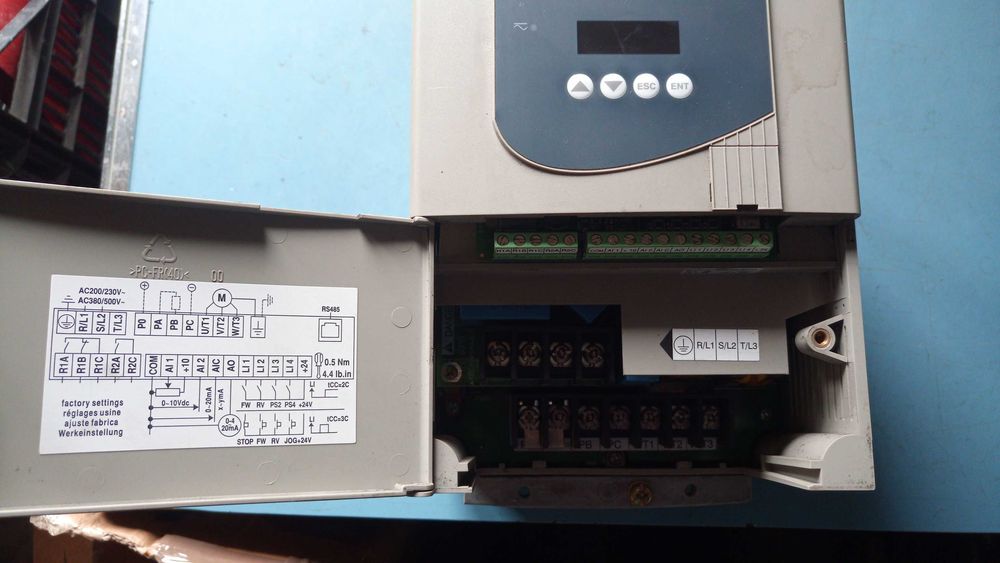 VFD - Variador de frequencia 3ph a  400V 4KW - Altivar28 - ATV28HU72N4