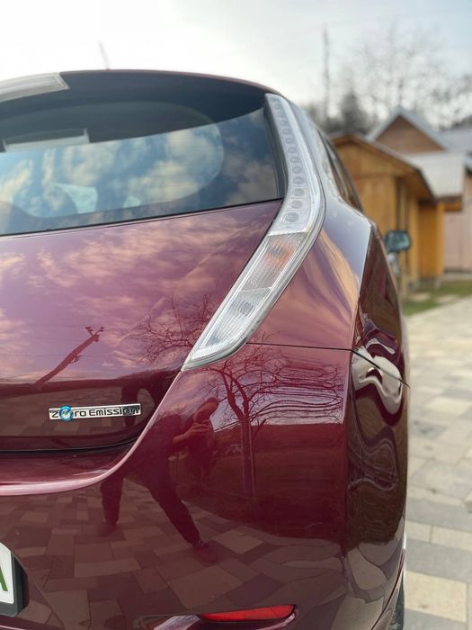 Nissan leaf 30kw