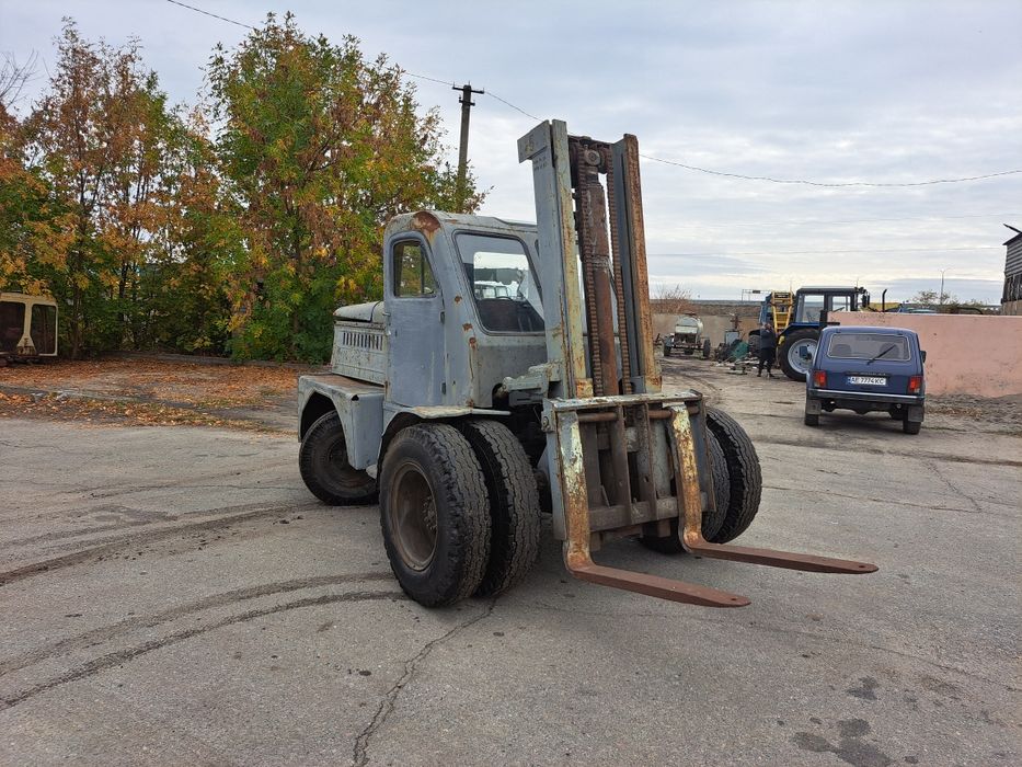 Погрузчик Львовский