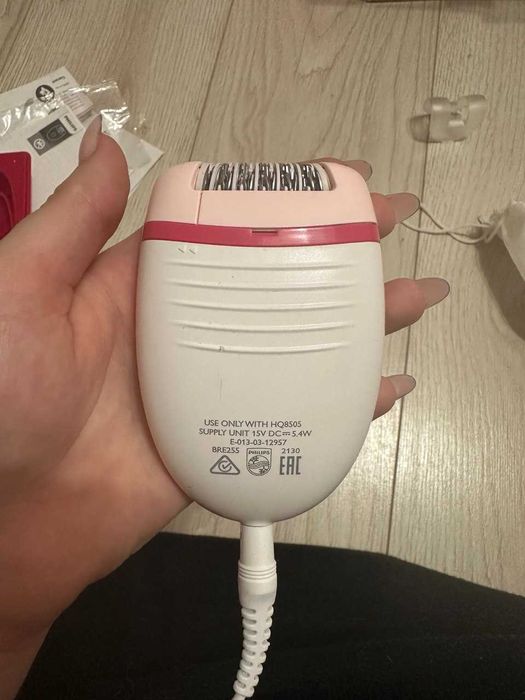 Епілятор Philips BRE255