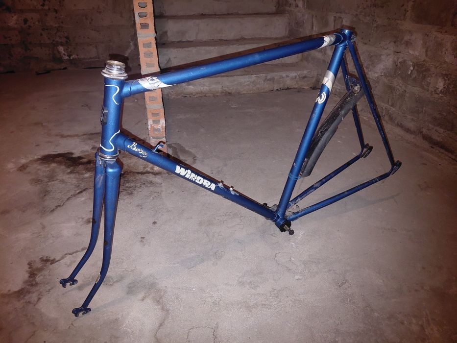 Rama winora pod koła 28" szosa, treking, L