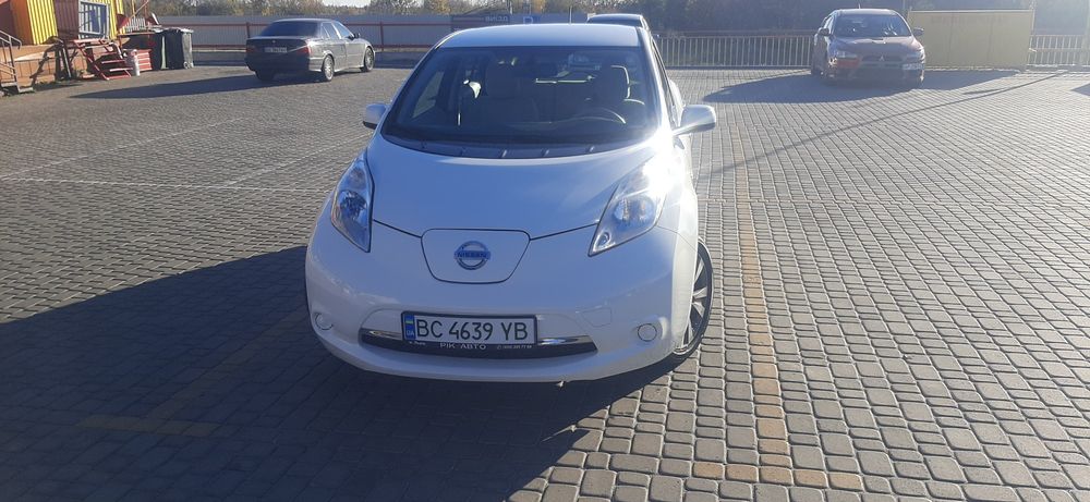 Nissan Leaf 2014 рік