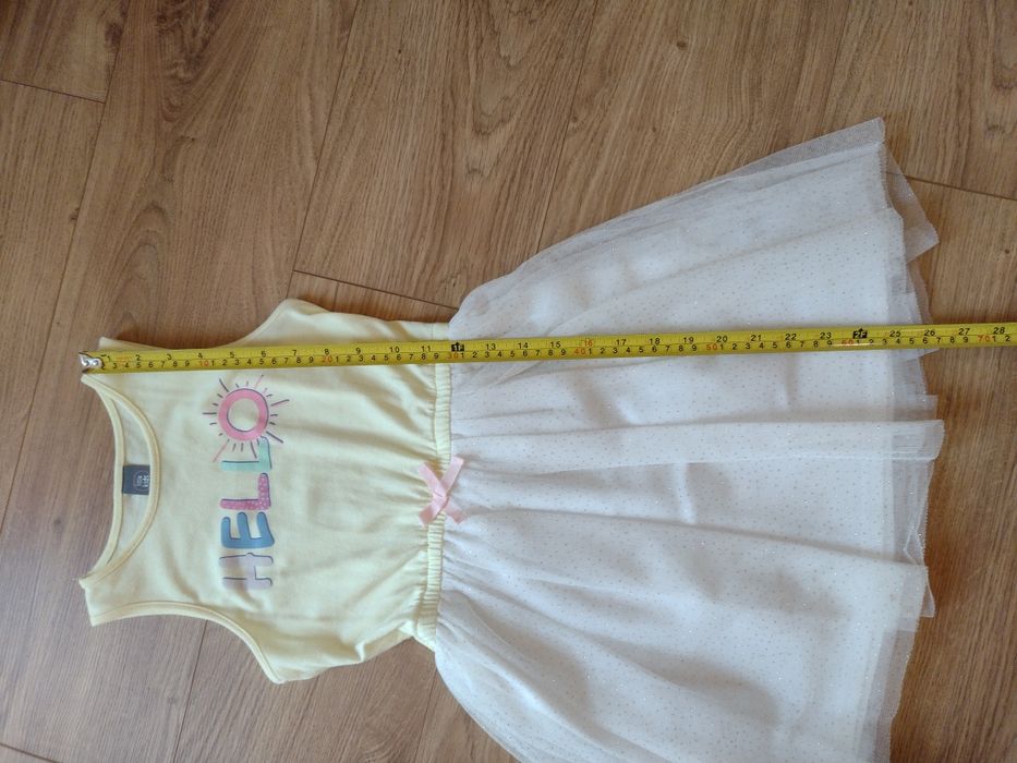 Sukienka jasnożółta r. 122