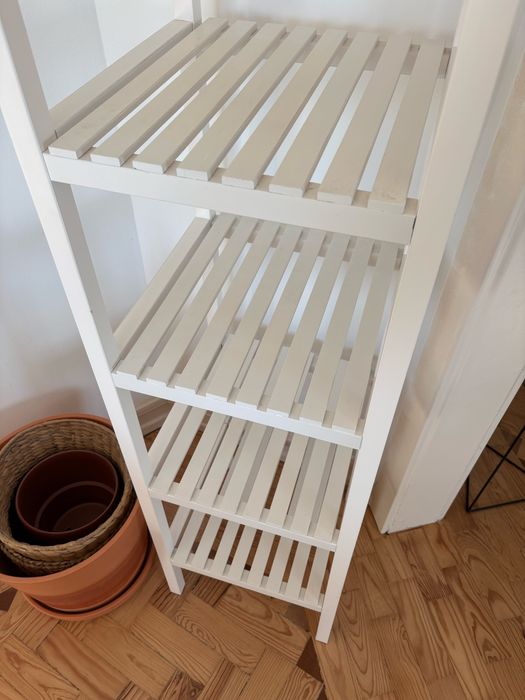 Estante branca IKEA