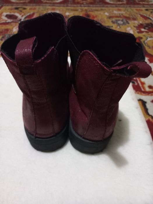 Продам жіночі чобітки 40 розмір бу