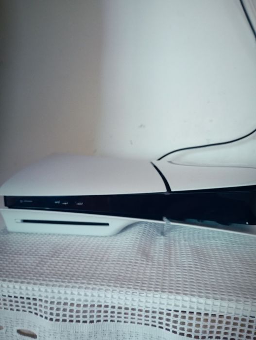 Ps5 com 2 controles e garantia de 4