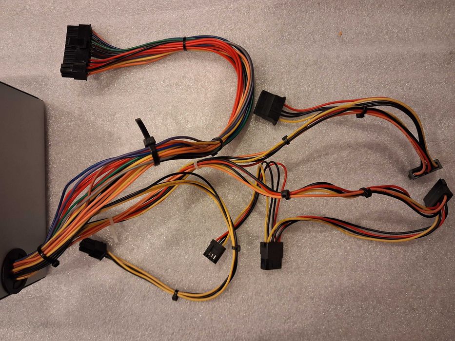 Zasilacz MODECOM FEEL2 400W RETRO (10) ATX