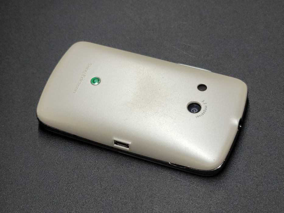 Sony Ericsson CK13i/Sony Ericsson TXT