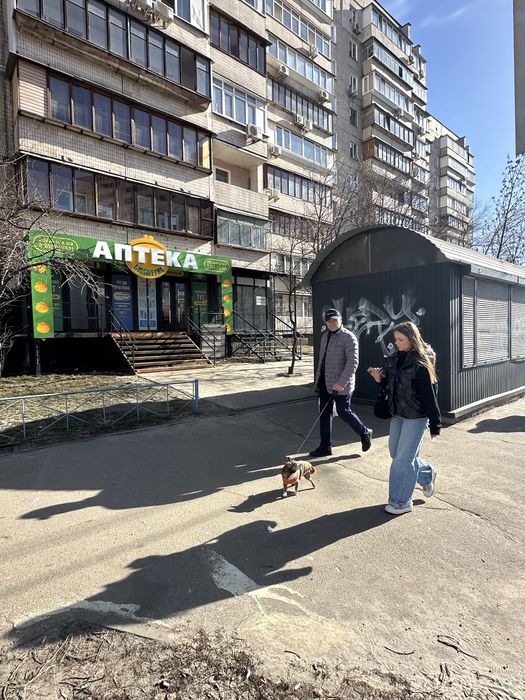 Оренда Фасадного Приміщення Драгоманова 27