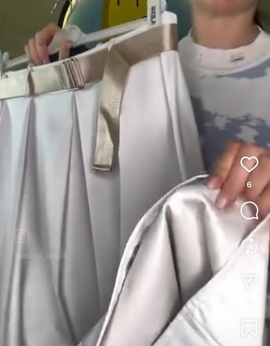 Юбка жіноча шкіряна біла