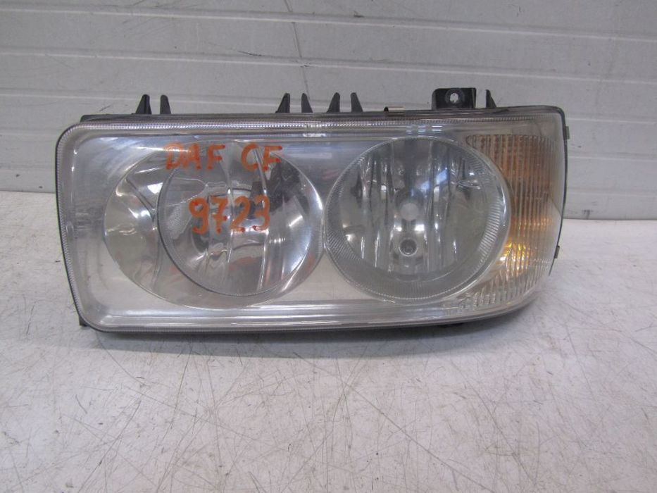 DAF CF 85 410 2007R reflektor lampa przód lewy