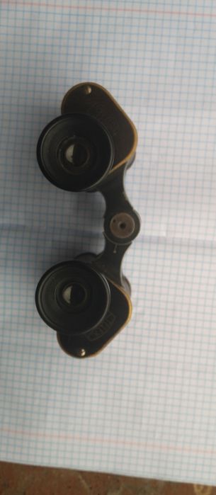 Бінокль в гарному стані