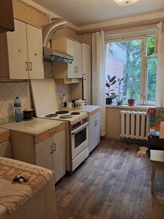 Сдам комнату в квартире. Пр.Поля, ост. Ульянова. Бомбоубежище.