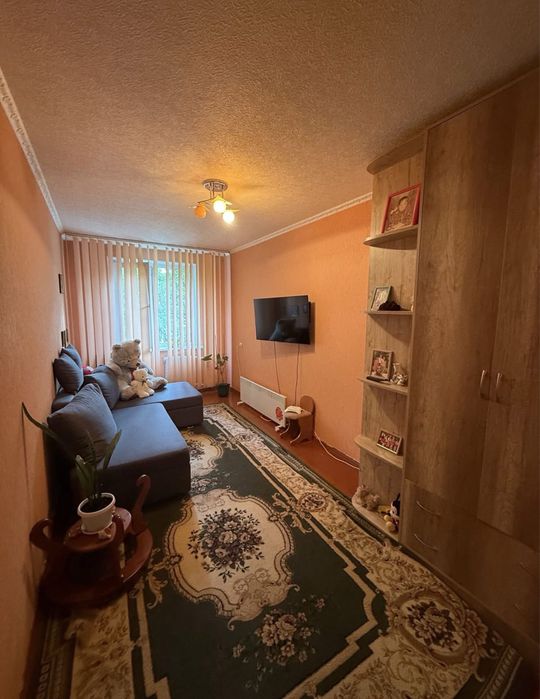 Продам 2/2/5 вул.Курсова 40.ЦЕНТР МІСТА