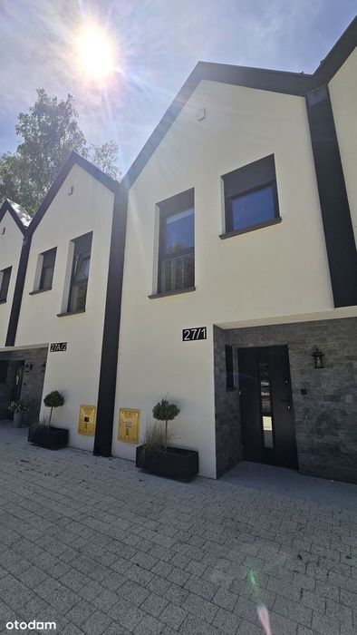 Dom szeregowy nad jeziorem 2poziomy