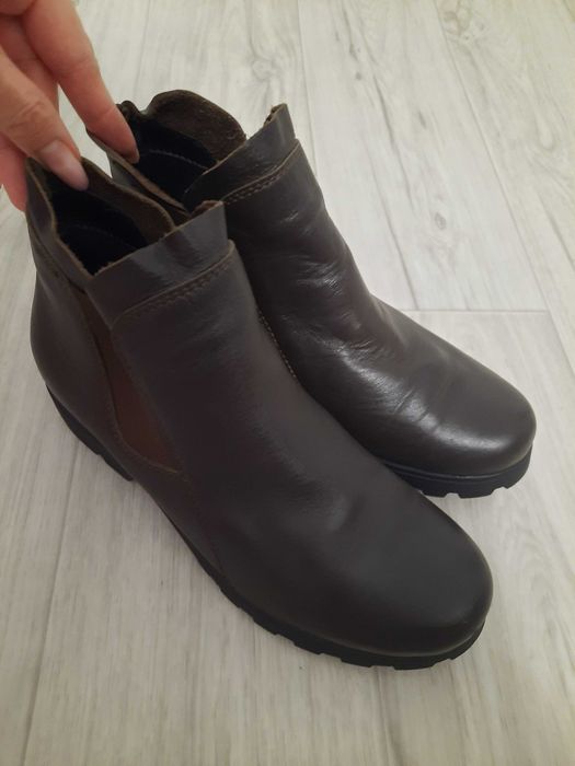 Кожаные ботинки,