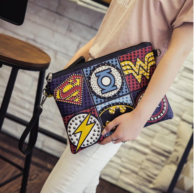 Mala clutch - Marvel Super Heroes - Novo.