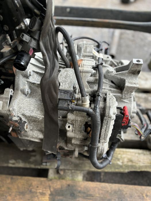 Коробка робот EDC DC4 000 001 Renault Megane 3