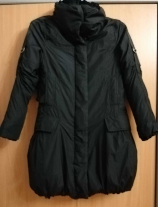 Куртка-пуховик на 7-8 років, ріст 130 см
Колір чорний.
Колір чорни