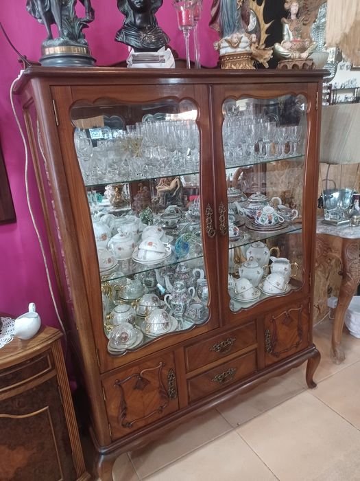 Vitrine quenn anne