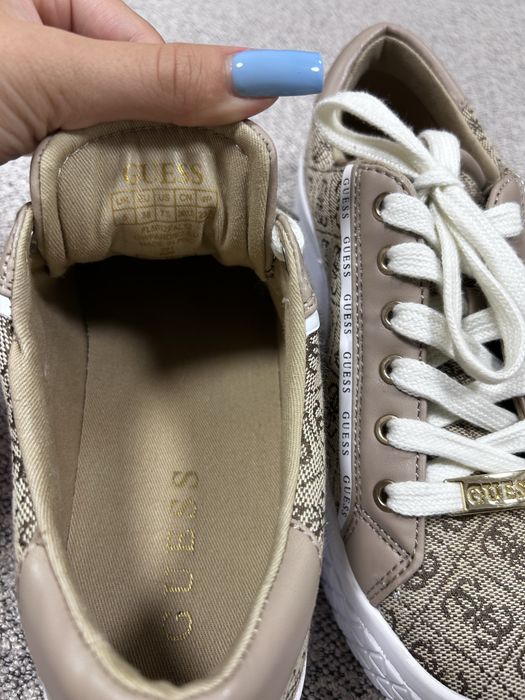 Жіночі Кеди Guess