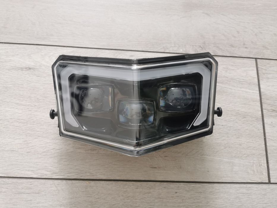 Polaris sportsman lampa centralna led reflektor szperacz ring