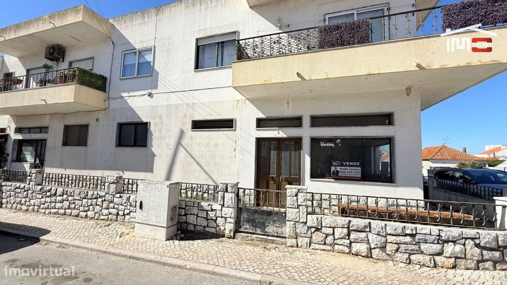 Apartamento T2 Montijo, Garagem, Corredor Exterior, 2 WCs, Open Spa...