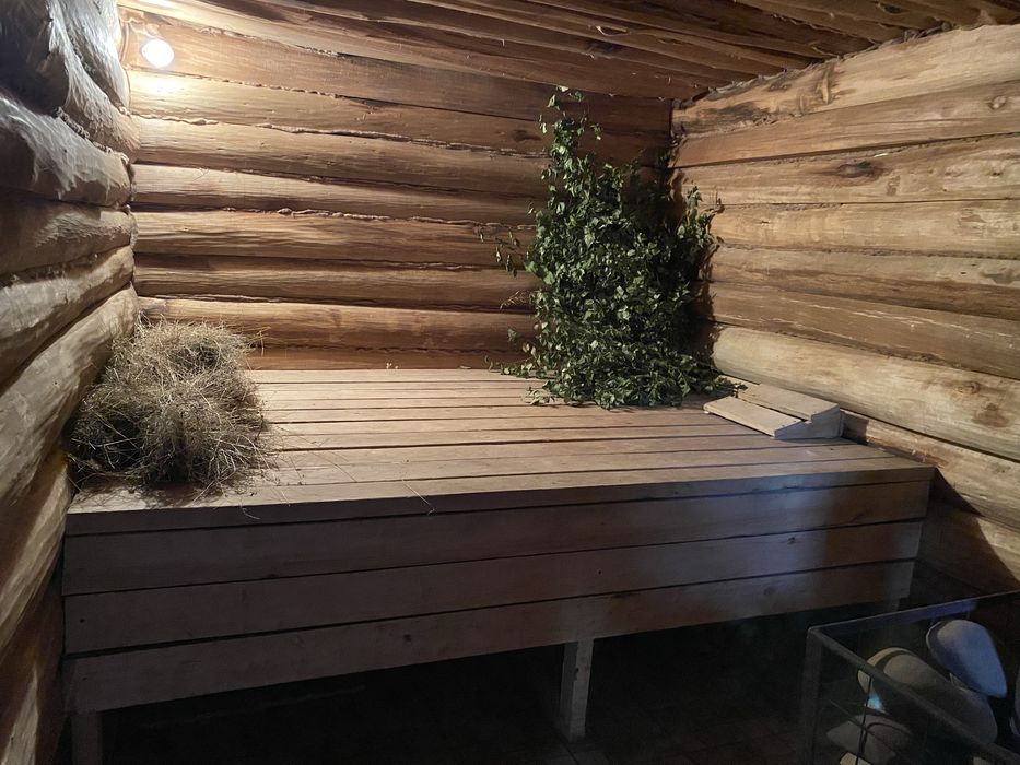 Готовий бізнес: 3 ділянки з житловим будинком