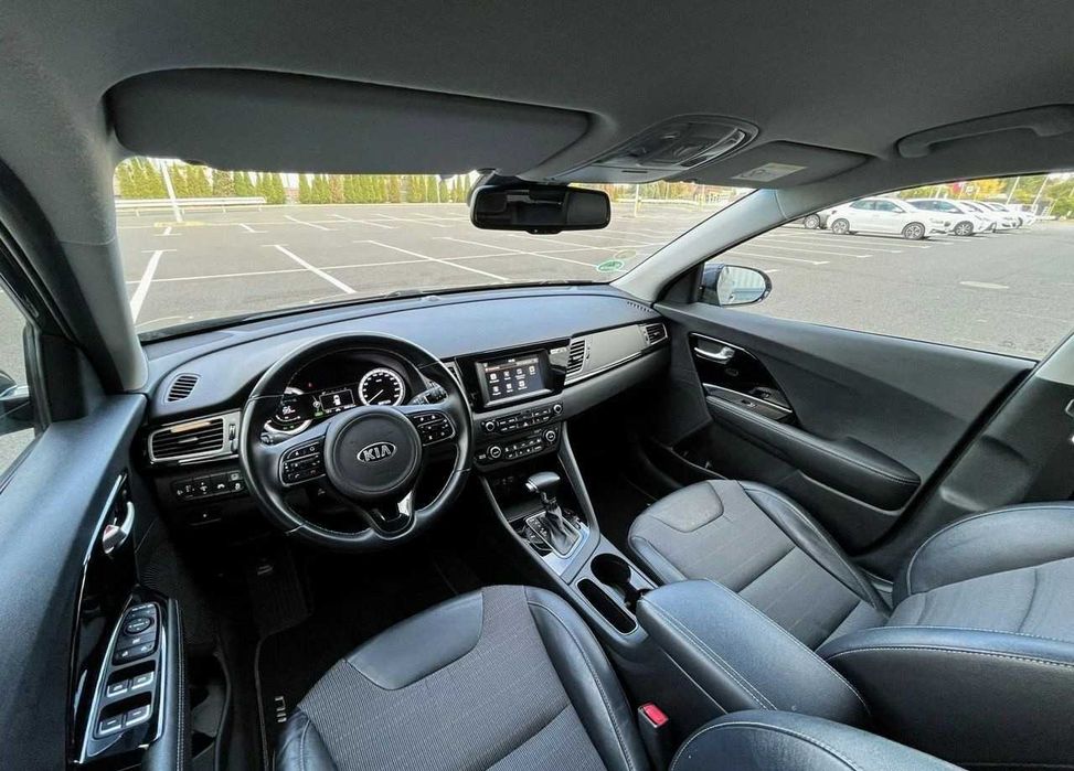 Kia Niro Hybrid Авто з Європи