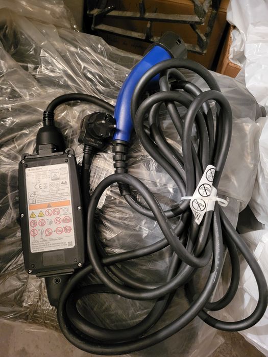 Sprzedam kabel ładujący do Suzuki