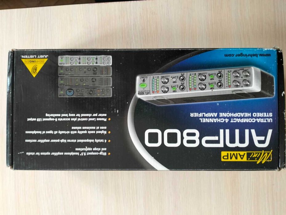 Продам підсилювач для навушників Behringer AMP800