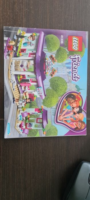Klocki LEGO 41336 Artystyczna Kawiarnia Emmy