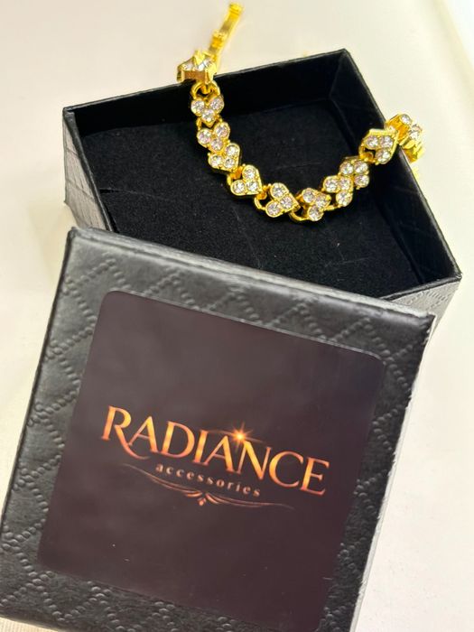 Vendo pulseira em pedraria