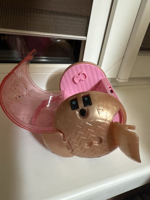 Капсула для куклы LOL