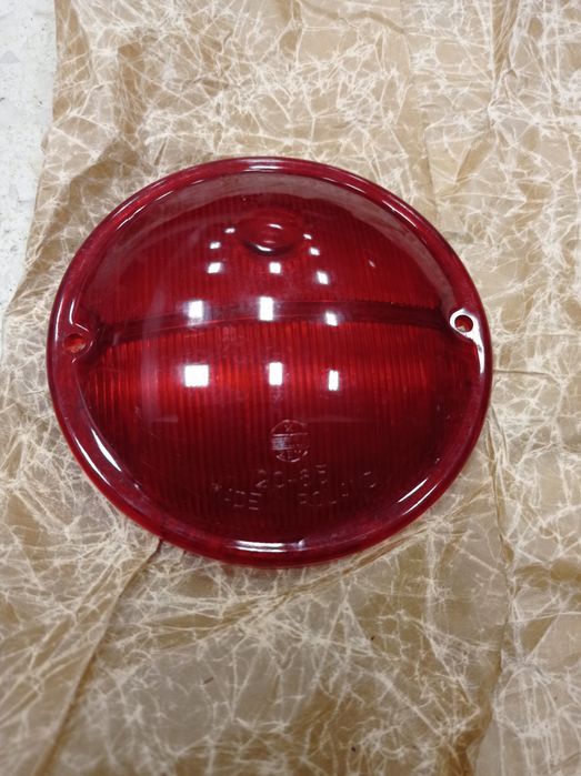 Nowe klosze lamp Ursus C-328 . Oryginał ZEM.