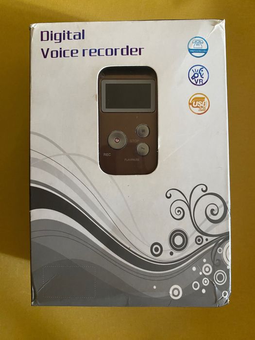 Цифровой мини диктофон с мп3. Состояние нового