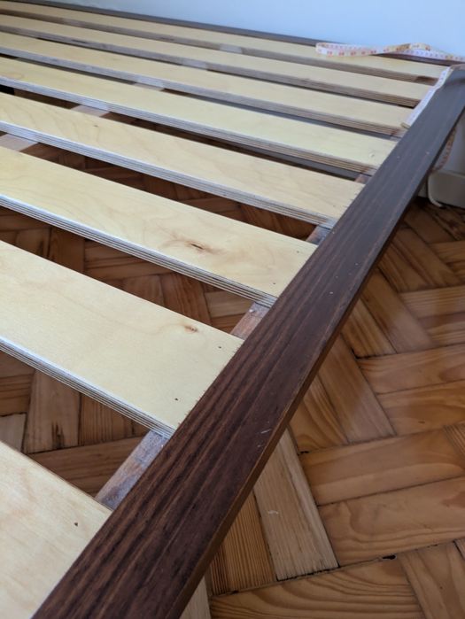 Estrado cama madeira maciça em nogueira e contraplacado de bétula 1,50