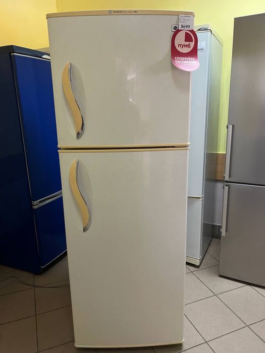 Холодильник з верхньою морозикою LG