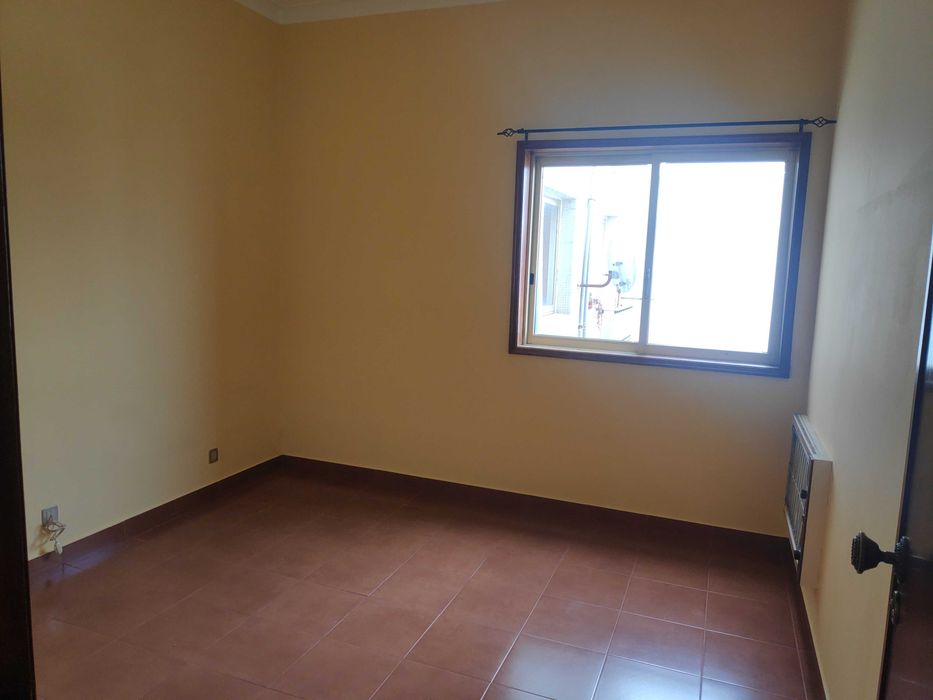 Apartamento T3 para arrendar - Centro de Pardilhó (Estarreja)