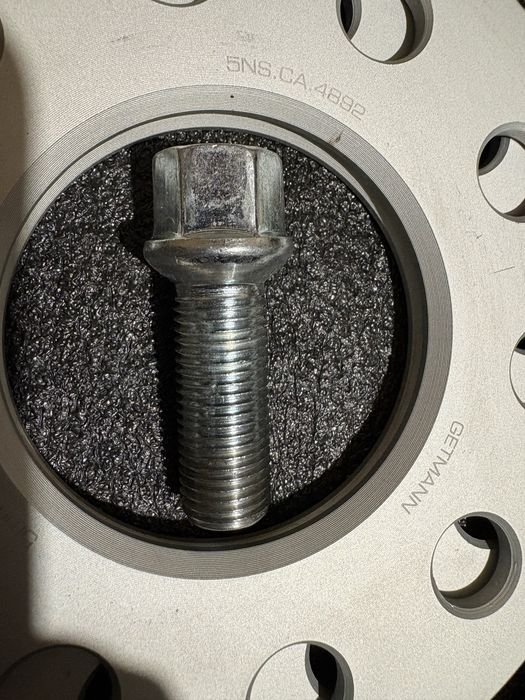 Sprzedam dystanse 5mm 5x112  do mercedesa , audi