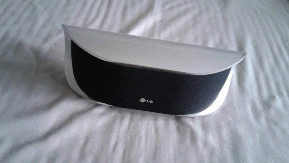 LG Центральная Колонка  8 Ом 140 W