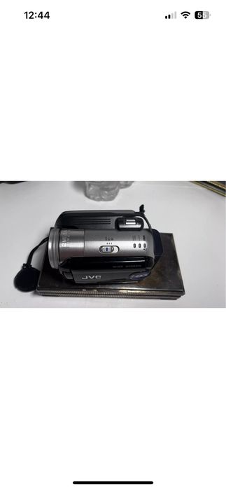JVC GZ-MG77U Camcorder