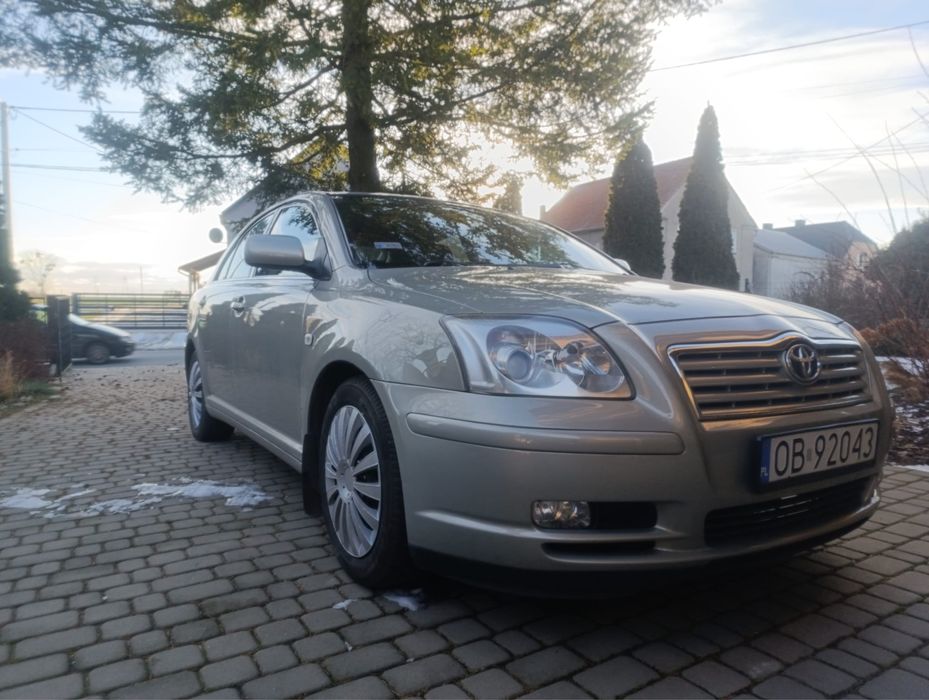 Piękna Toyota Avensis1.8Sol Liftback *Automat LPG