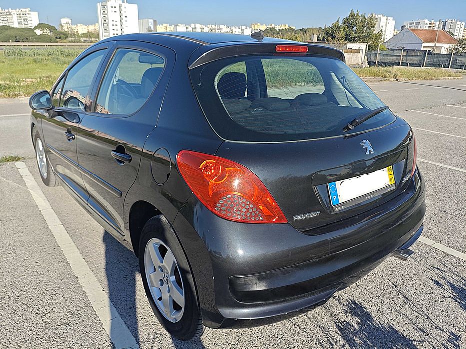 Peugeot 207 1.4 A/C - 120.000km - 2008