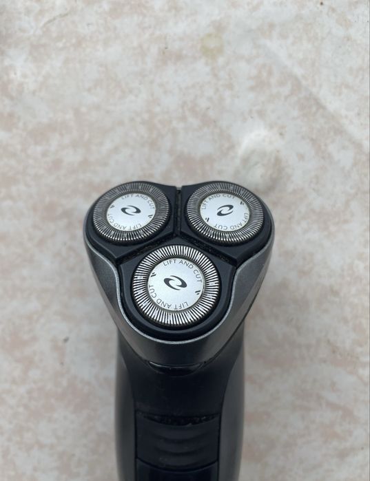 Maquina Barbear Philips