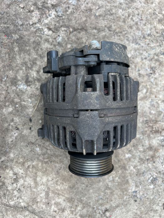 Генератор Фольксваген Т-4 2.5 Нового образца