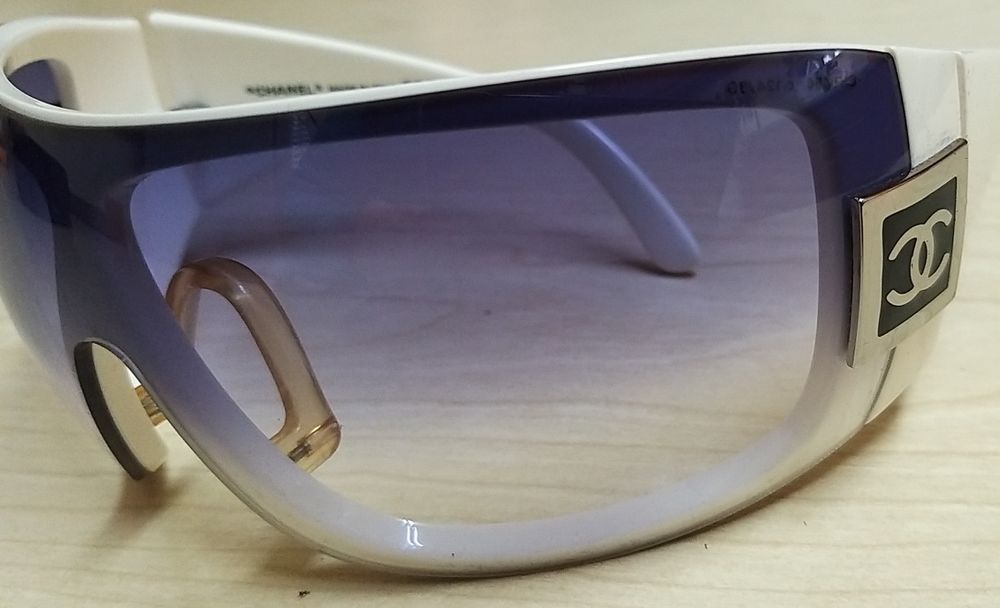 Óculos de sol da Chanel. Originais.