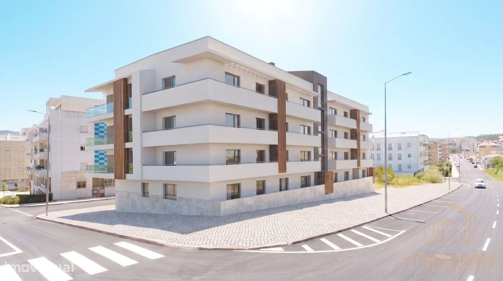 Apartamento T3 c/ piscina e garagem