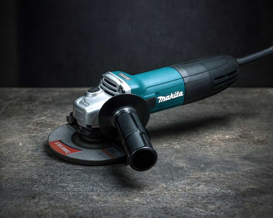 MAKITA Szlifierka Kątowa 720W 125mm 11000Obr/Min Blokada Wrzeciona